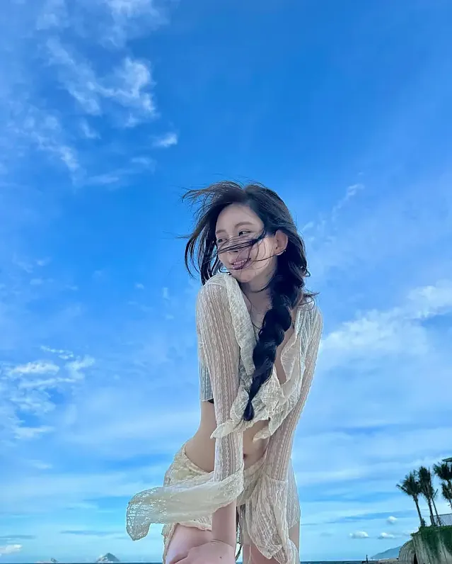 아래에서 찍어봤는데요..바람한테 졌습니다 @__jihyang_