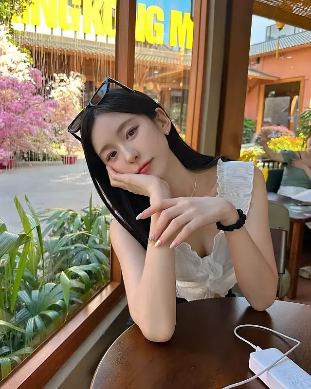 또 가고시퍼 instagram for hyo.ppeu