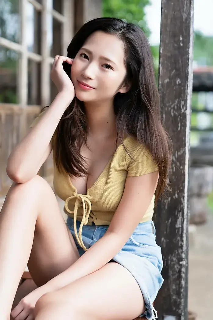 마치야마 미호 (街山みほ), 아이돌포스트 사진집 「반짝이는 코네키노」 Set.06