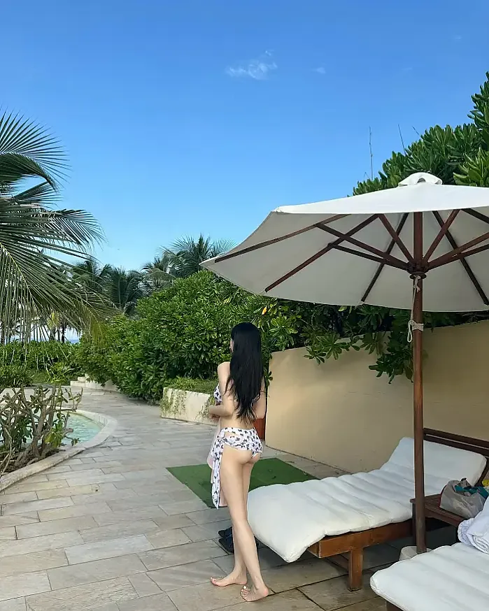 여름을 떠나보내기 싫어요