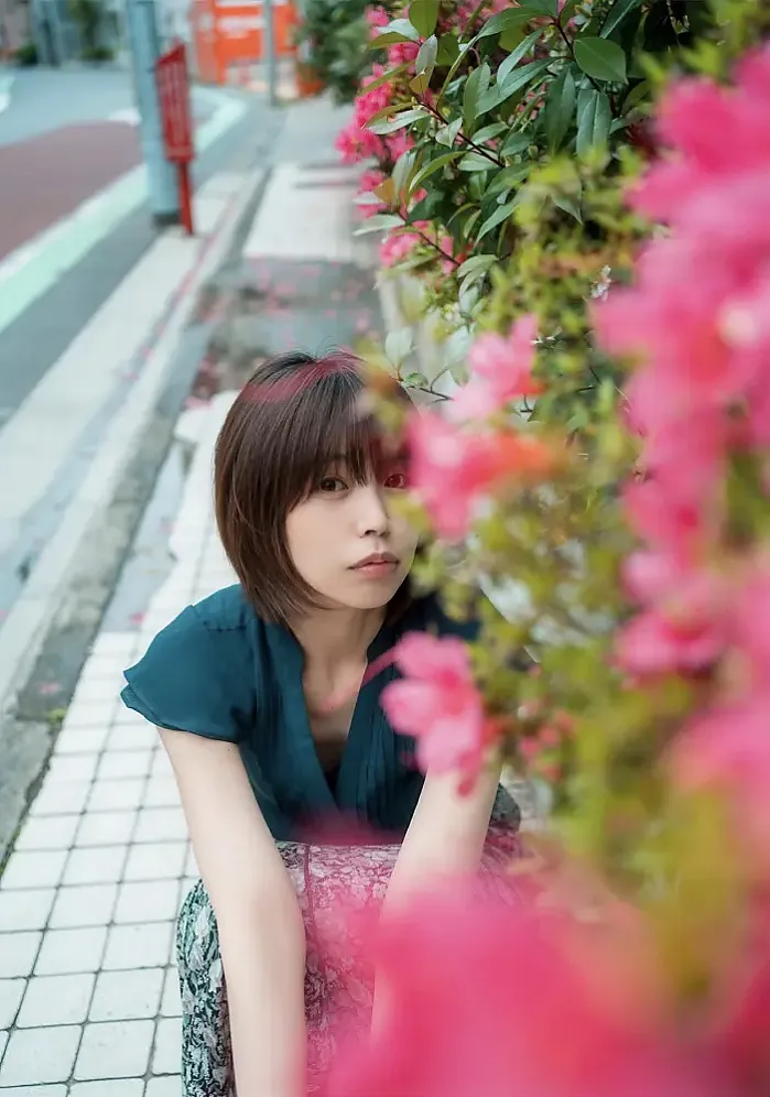 츠구 마나카 (真中つぐ), 사진집 《연애 정서》, Wunder 출판사 Set.02