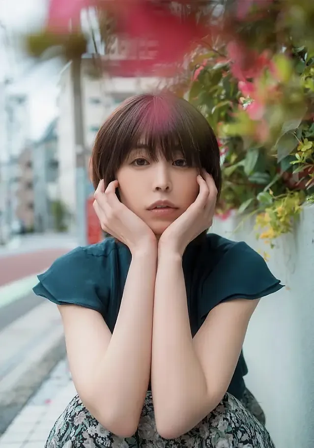 츠구 마나카 (真中つぐ), 사진집 《연애 정서》, Wunder 출판사 Set.02