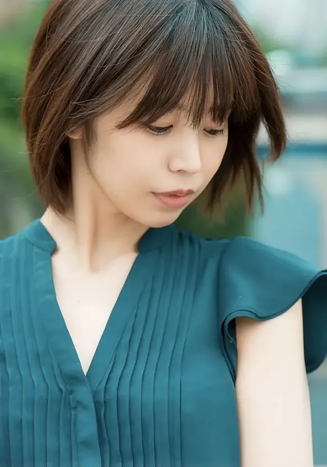 츠구 마나카 (真中つぐ), 사진집 《연애 정서》, Wunder 출판사 Set.02