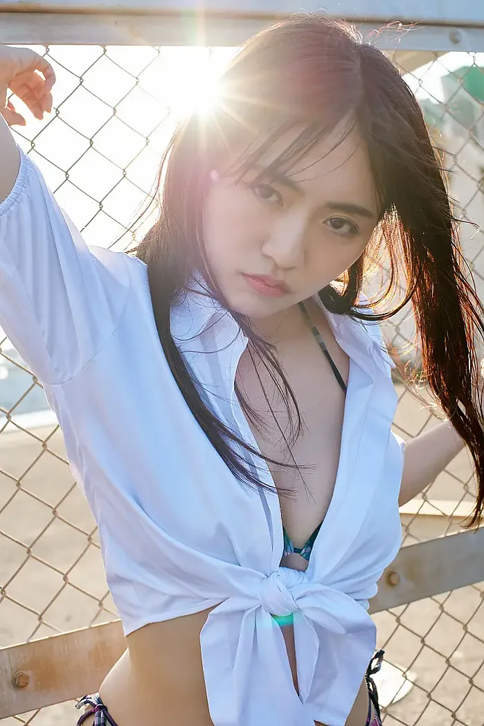 토요다 루나, 《얀마가 디지털 사진집》 「그 아이가 수영복을 입으면… 」 Set.03