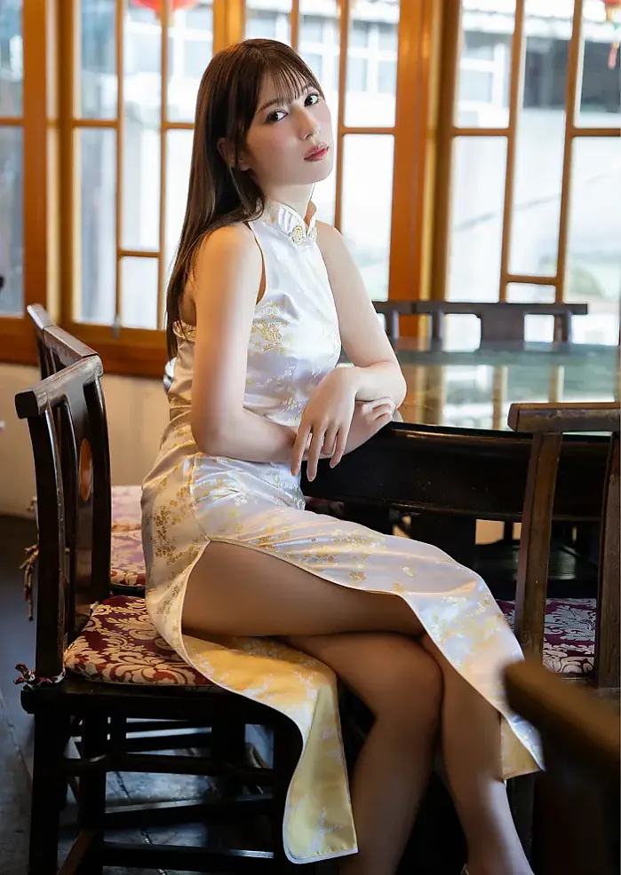 유키히라 리사, 디지털 한정 YJ 포토 북 「소란스러워도, 분명히 돌아볼 거야」 Set.01