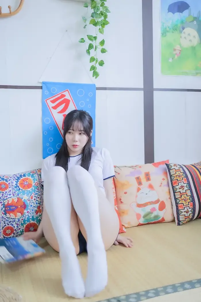 Myua 뮤아, Photobook ‘School Uniform’ Set.02