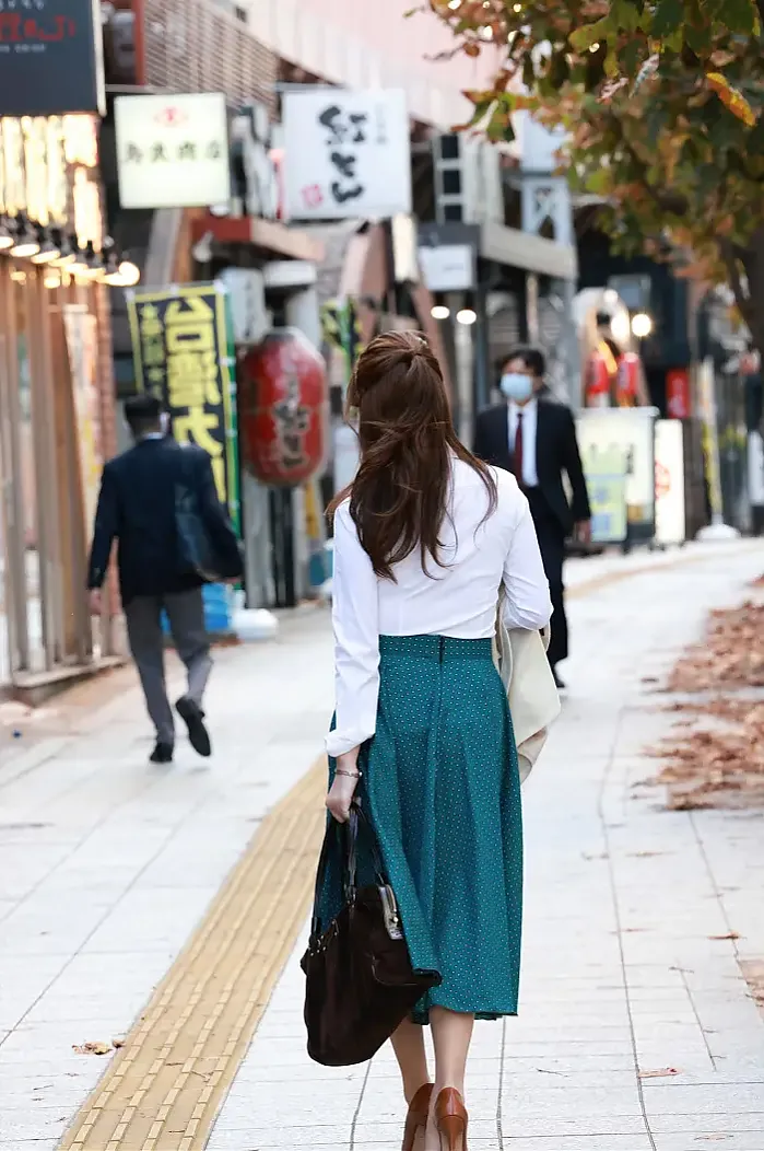 스기모토 카요(杉本佳代), 주간현대 디지털 사진집 『충격의 완전 누드』 Set.01