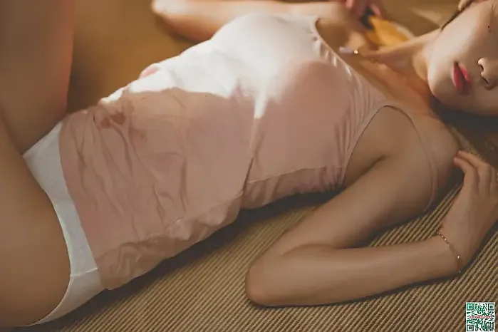 로리타 콤플렉스 자극하는 미소녀