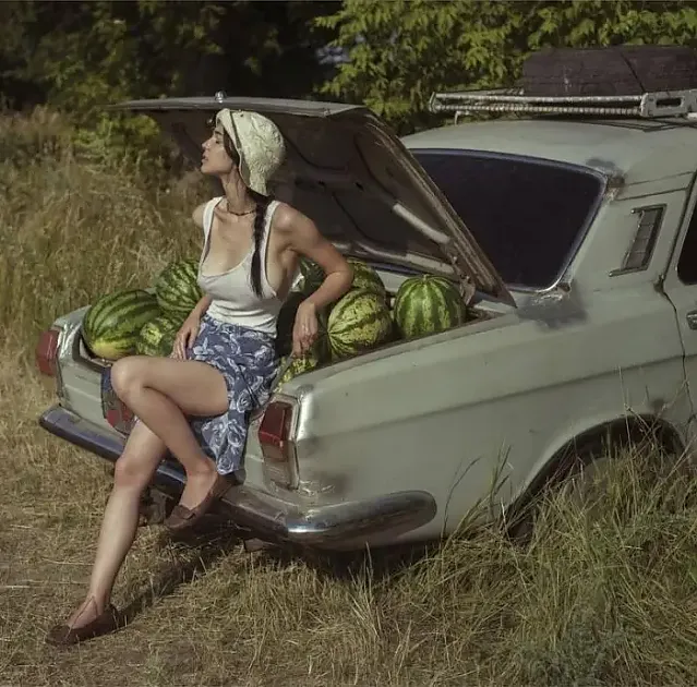 수박 농사짓는 시골처녀