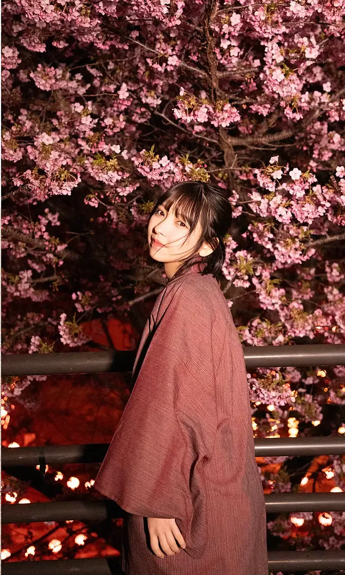 토우미 十味, 주간 플레이보이 포토북 「너와 함께 봄을 만끽하며」 Set.02