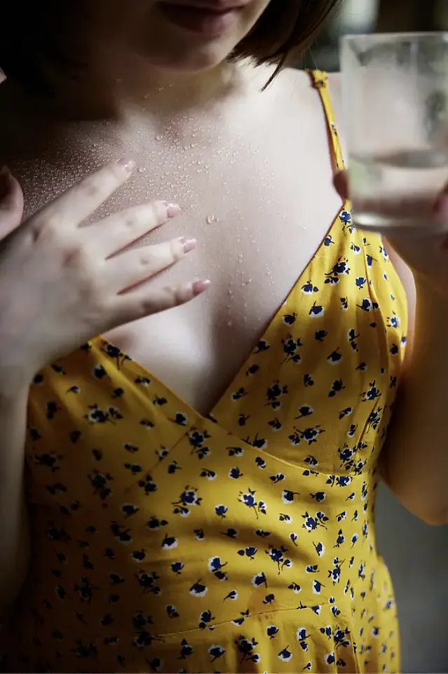 모모세 아스카, 누드 사진집 「돌아온 모모아스」 Set.01