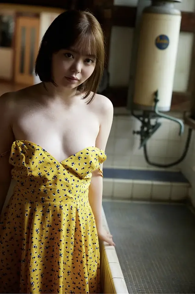 모모세 아스카, 누드 사진집 「돌아온 모모아스」 Set.01