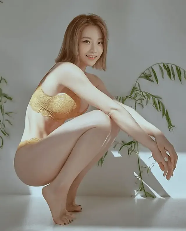 아마츠카 모에 그라비아, FLASH  Angels never fall - 天使もえ