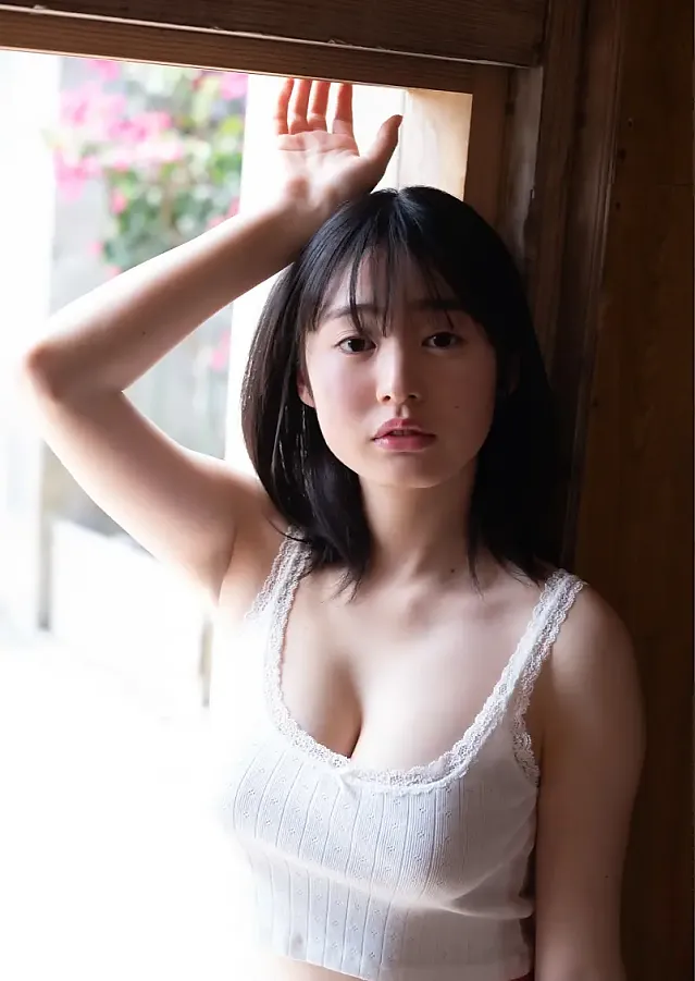 미우 시라하마 白濱美兎, Young Jump 2025 No.08