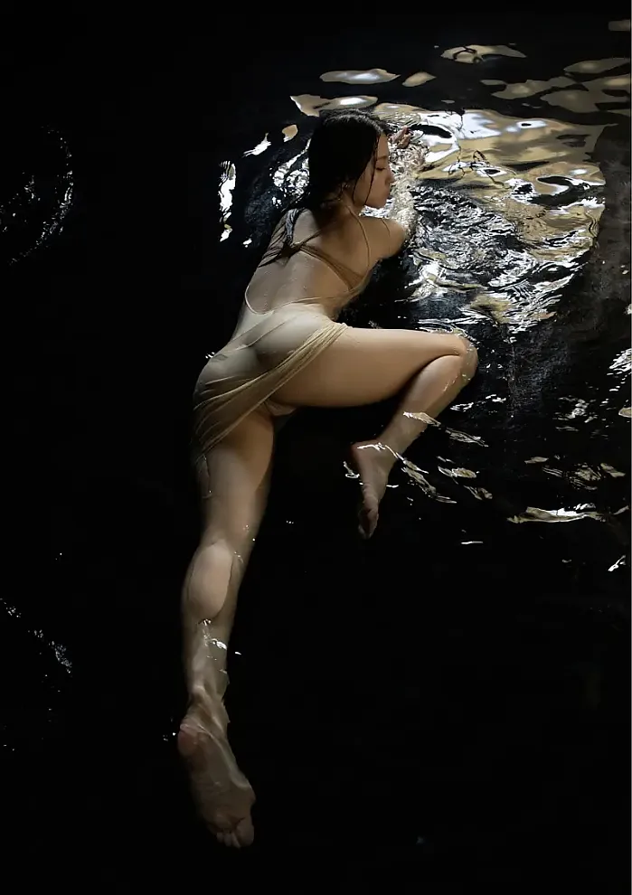 스미다 아야노, DOLCE 디지털 사진집 「절대적인 관계」 Set.01