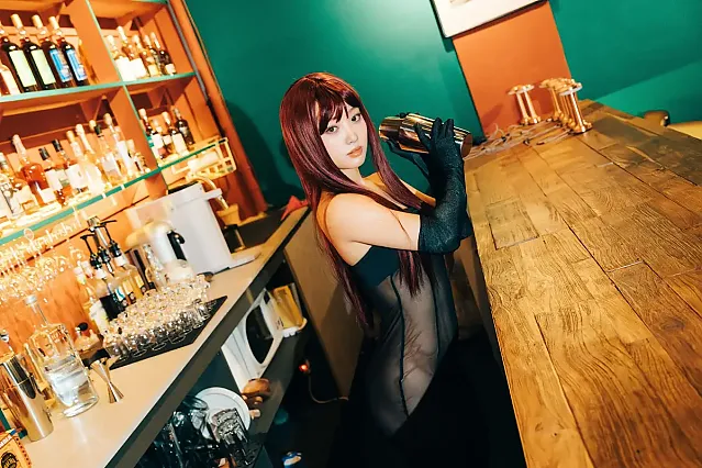 검은 눈, 하이비아 「시크릿 바」 Set.02