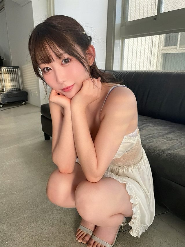 이쁘고 몸매 좋고 눈빛 진짜 개쩌는 AV 배우