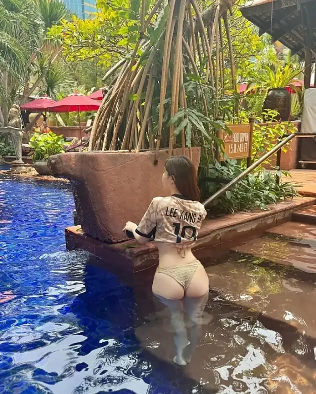 이강인 여자 팬이 많네요