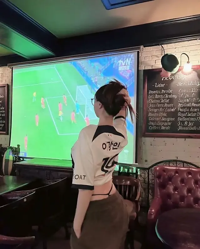 이강인 여자 팬이 많네요