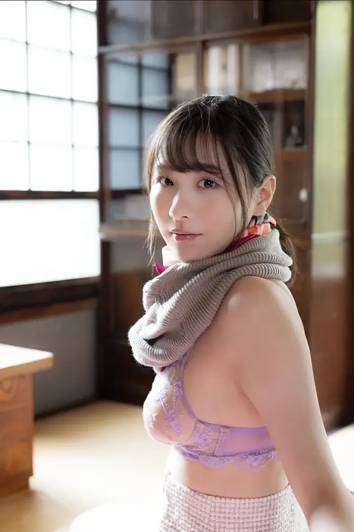 무라카미 유카 사진집 버스 가이드 누드 여행으로